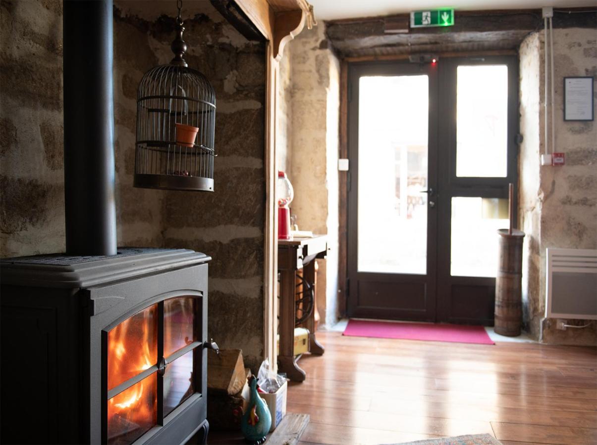 Bed and Breakfast Pat A Touille Treignac Экстерьер фото