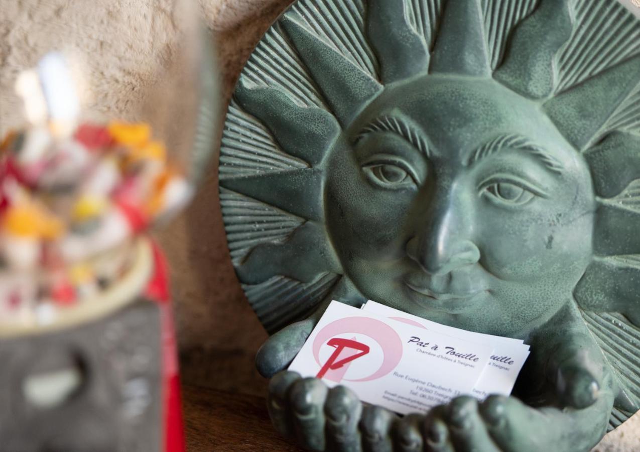 Bed and Breakfast Pat A Touille Treignac Экстерьер фото