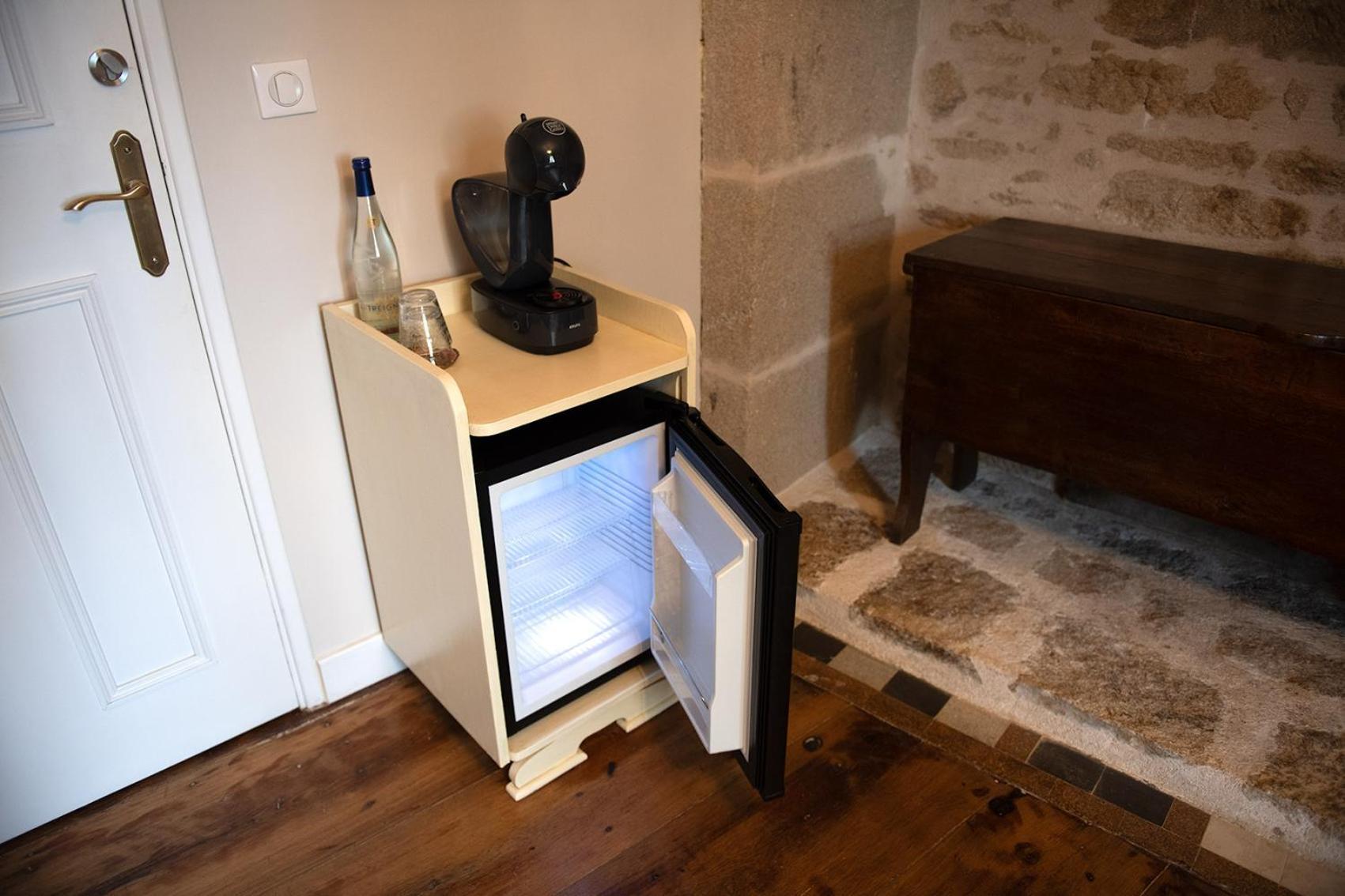 Bed and Breakfast Pat A Touille Treignac Экстерьер фото